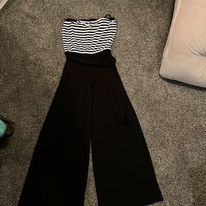 Gorgeous strapless wide leg jumpsuit